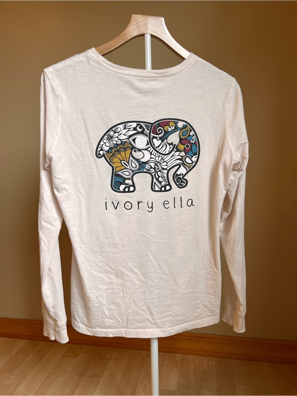 ivory ella Cream Long-Sleeve Tee with Colorful Elephant Graphic